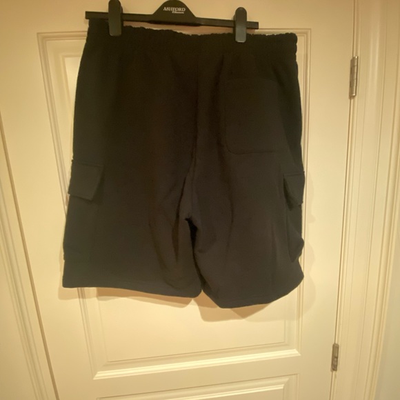Supreme Small Box Baggy Cargo Sweatshort - Picture 9 of 10